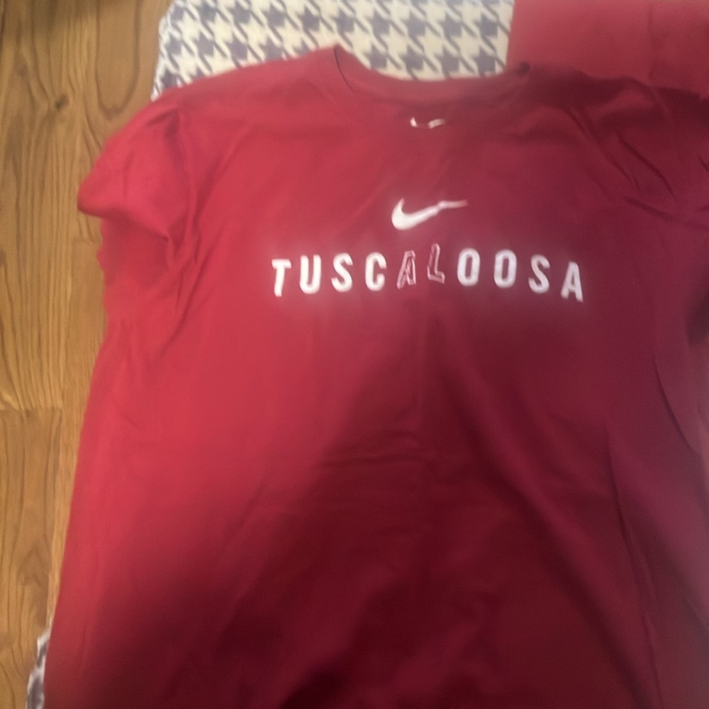 Bundle of 4 Alabama t shirts, 4 red and one white - Picture 4 of 10